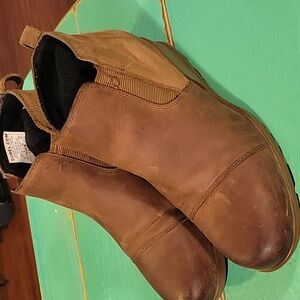 Sorel Tan and Brown Leather Chelsea Boots